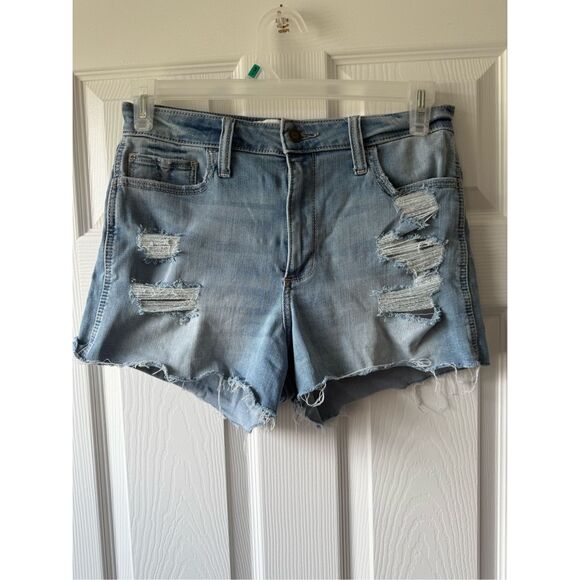 Hollister Pants - Hollister Women's Size 10 Curvy Lightwash Ultra High-Rise Mom Short 3 Inch Distr